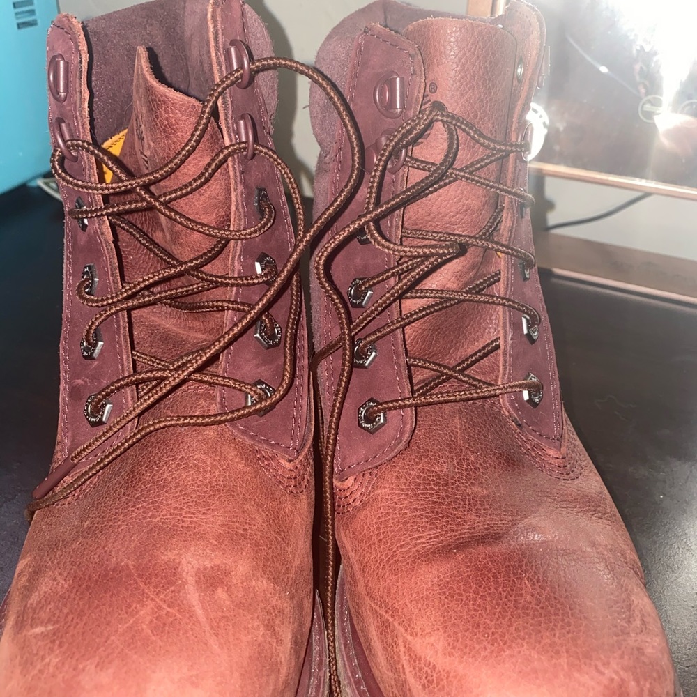 Maroon Timbs - image 3